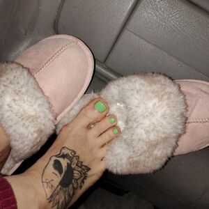 Jessica Simpson Pink and Cream Women's Slippers